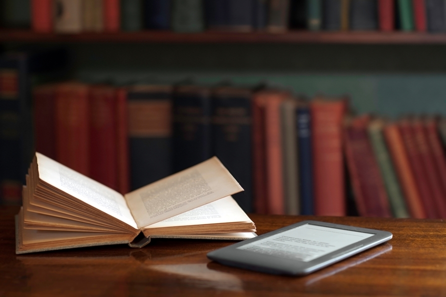 El Día Mundial del Libro, ¿me compro un libro en papel o un ebook?