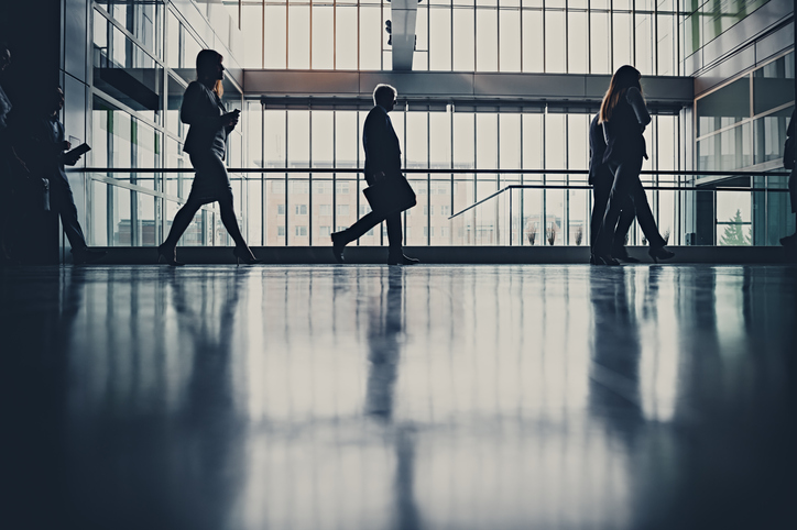 Las siglas del Chief Officer: CCO, CDO, CEO, CFO, CIO, CLO, CMO, COO, CSO y CTO