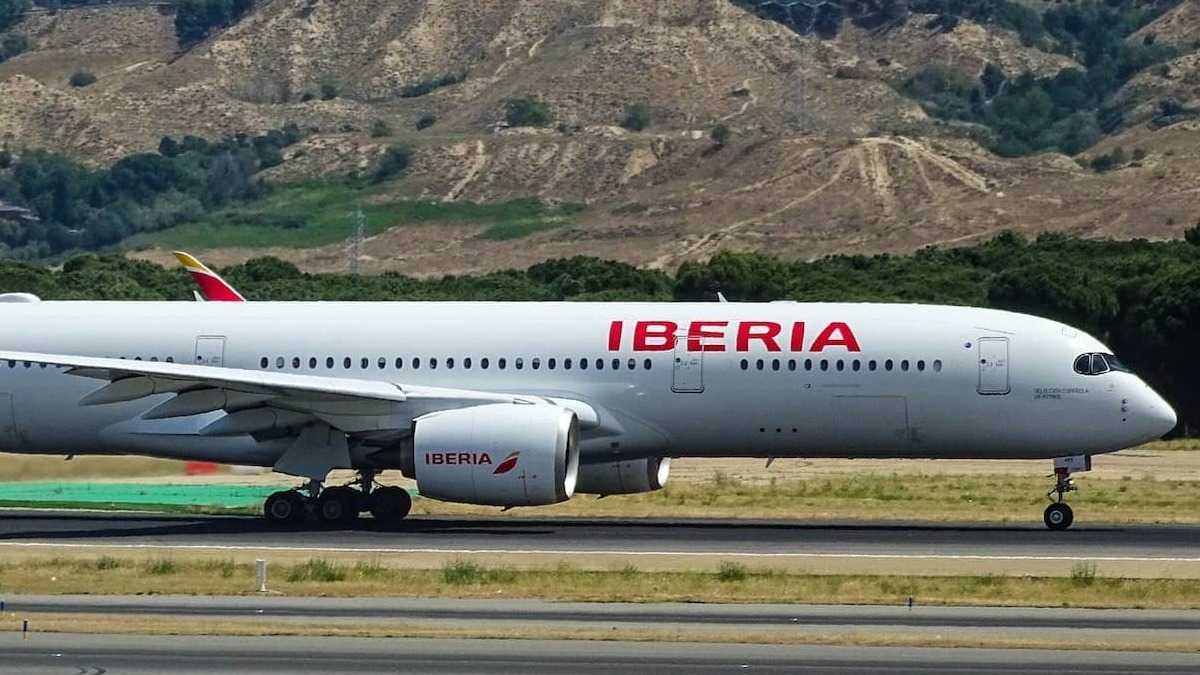 El beneficio de IAG crece con fuerza, pero avisa del impacto del combustible