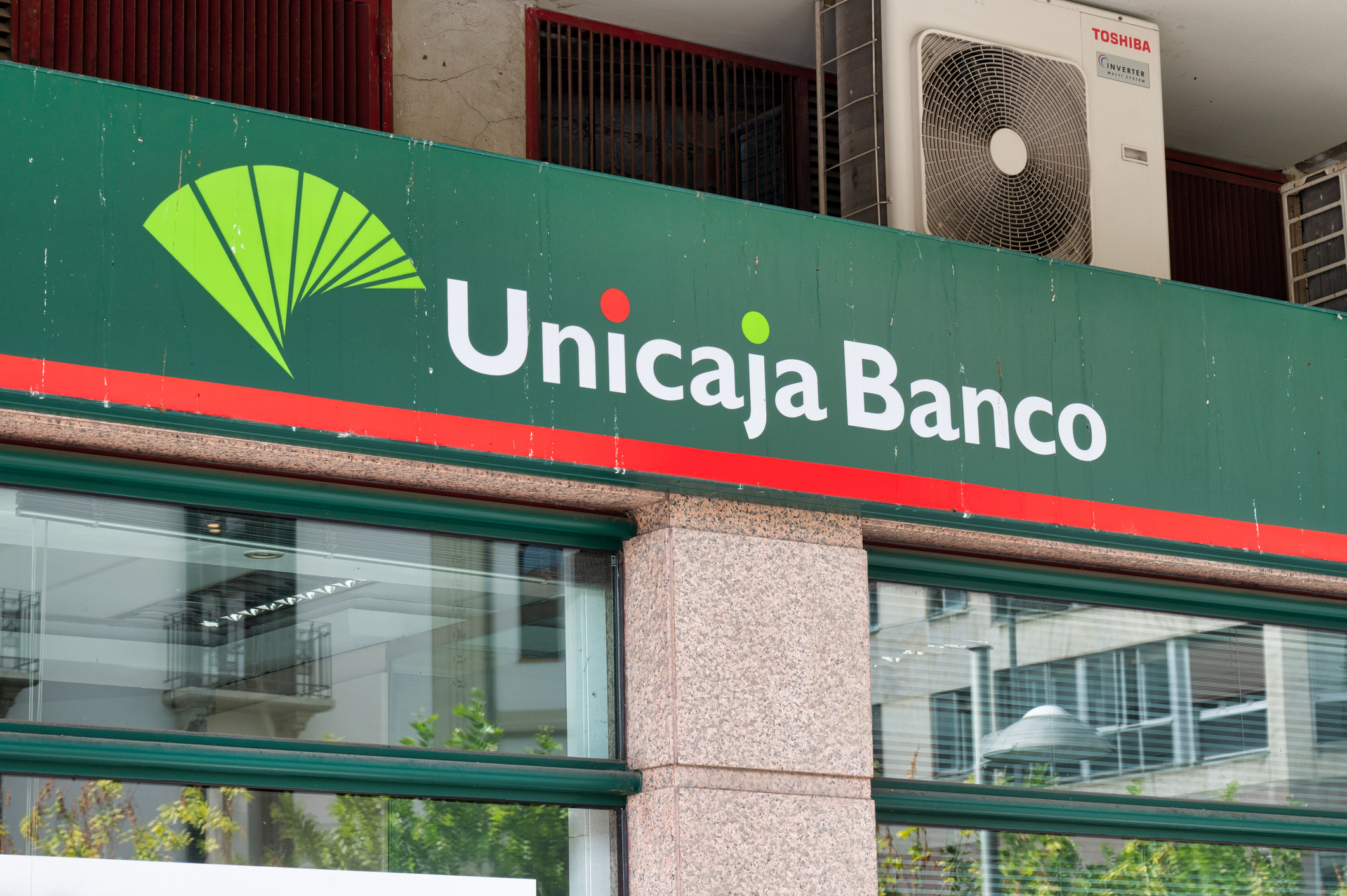 Unicaja gana un 115% más en 2024